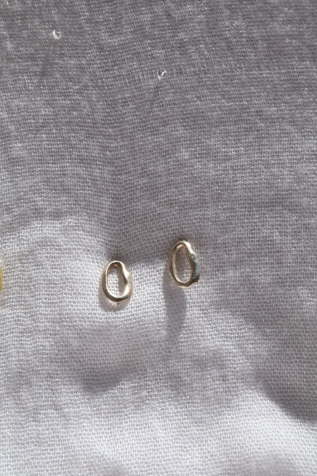 OVAL